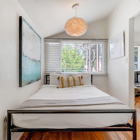 Vintage Tiny House Cute 1Bdrm Big Appeal Villa Colorado Springs Exteriör bild