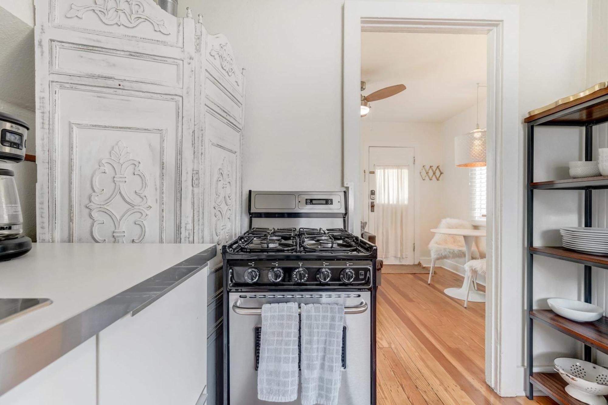 Vintage Tiny House Cute 1Bdrm Big Appeal Villa Colorado Springs Exteriör bild