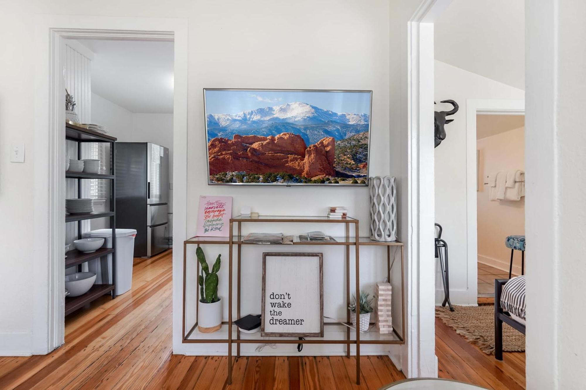 Vintage Tiny House Cute 1Bdrm Big Appeal Villa Colorado Springs Exteriör bild